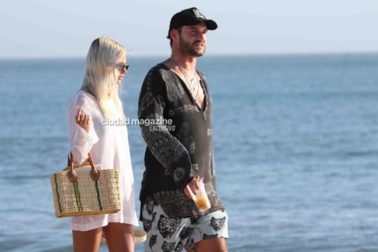 Las fotos de Valentina Zenere junto a su novio español en las playas de Punta: amor y relax frente al mar