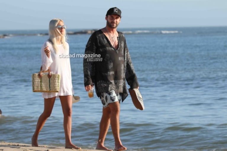 Las fotos de Valentina Zenere junto a su novio español en las playas de Punta: amor y relax frente al mar