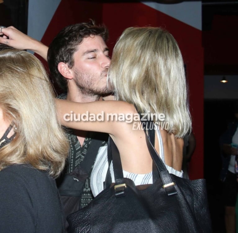 Las fotos de Vico D’Alessandro a los arrumacos junto a su novia, la modelo Julia Zanettini