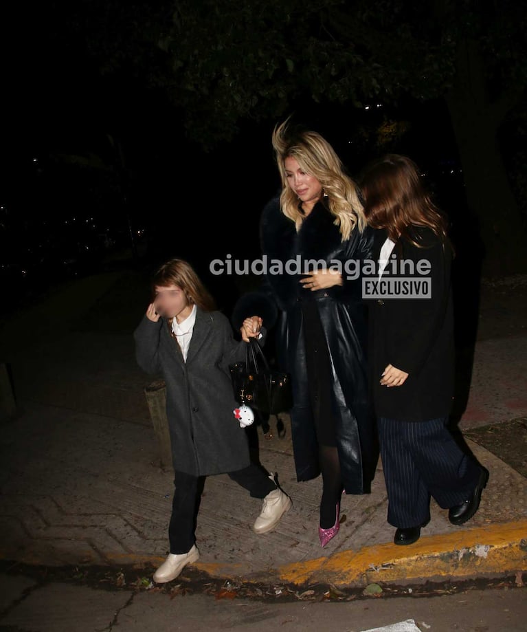 Las fotos del agridulce festejo de Wanda Nara con sus hijas en medio del conflicto con Icardi