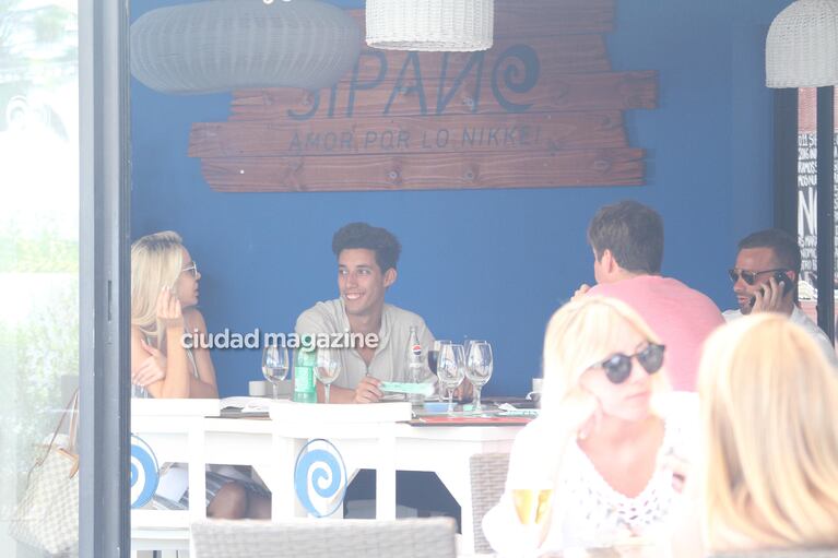 Las fotos del almuerzo de Luciana Salazar y Martín Baclini en Punta del Este. (Foto: GM Press)