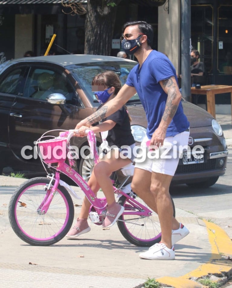 Las fotos del almuerzo en familia de Mica Viciconte, Fabián Cubero y sus hijas en medio de rumores de embarazo
