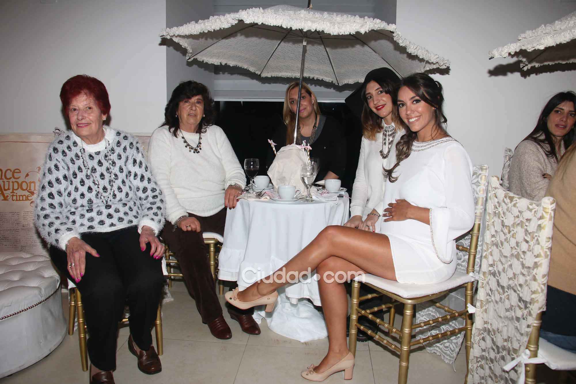 Las fotos del baby shower de Floppy Tesouro. Foto: Movilpress