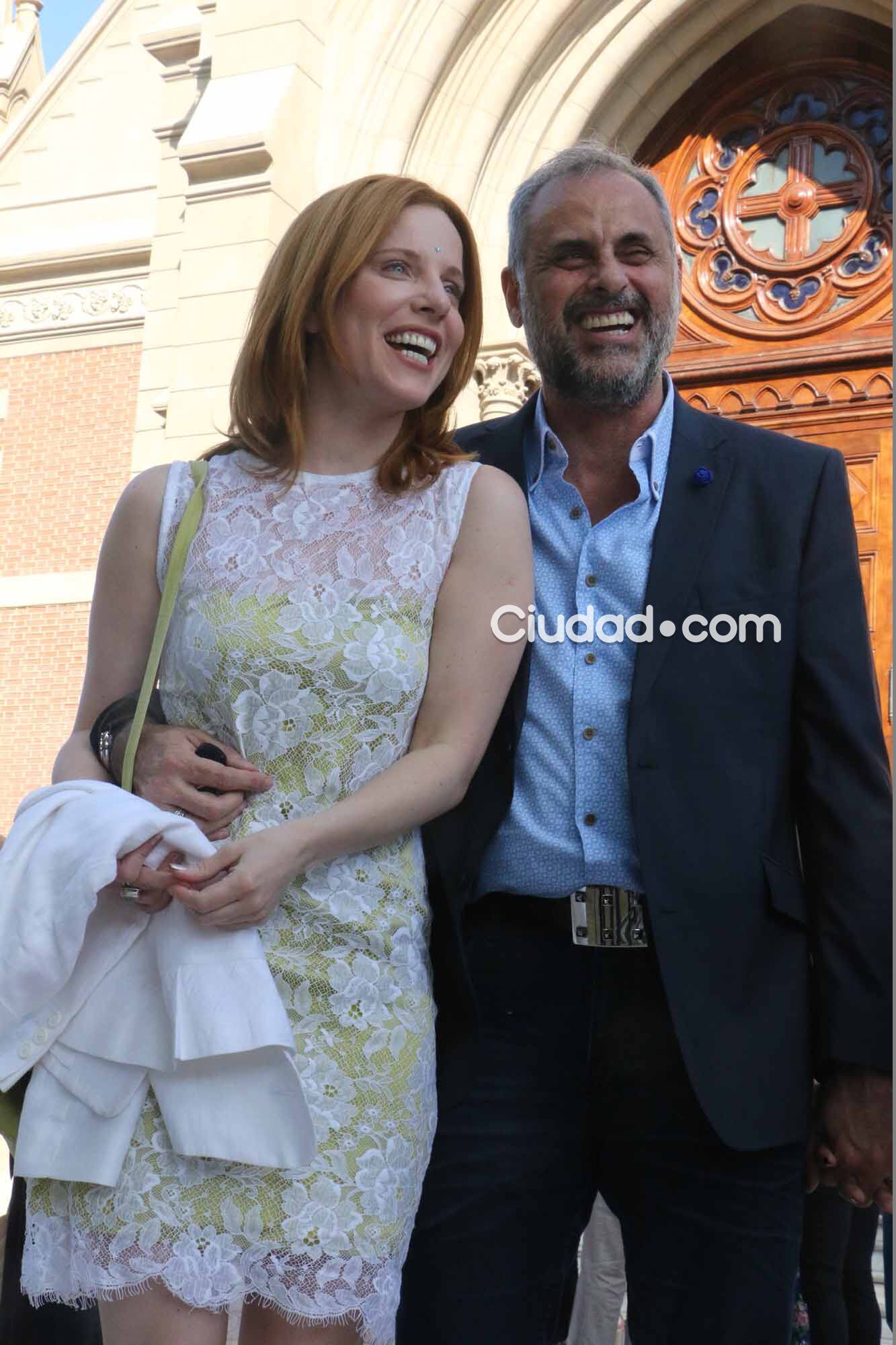 Las fotos del bautismo de la hija de Valeria Archimó y Guillermo Marín (Foto: Movilpress)