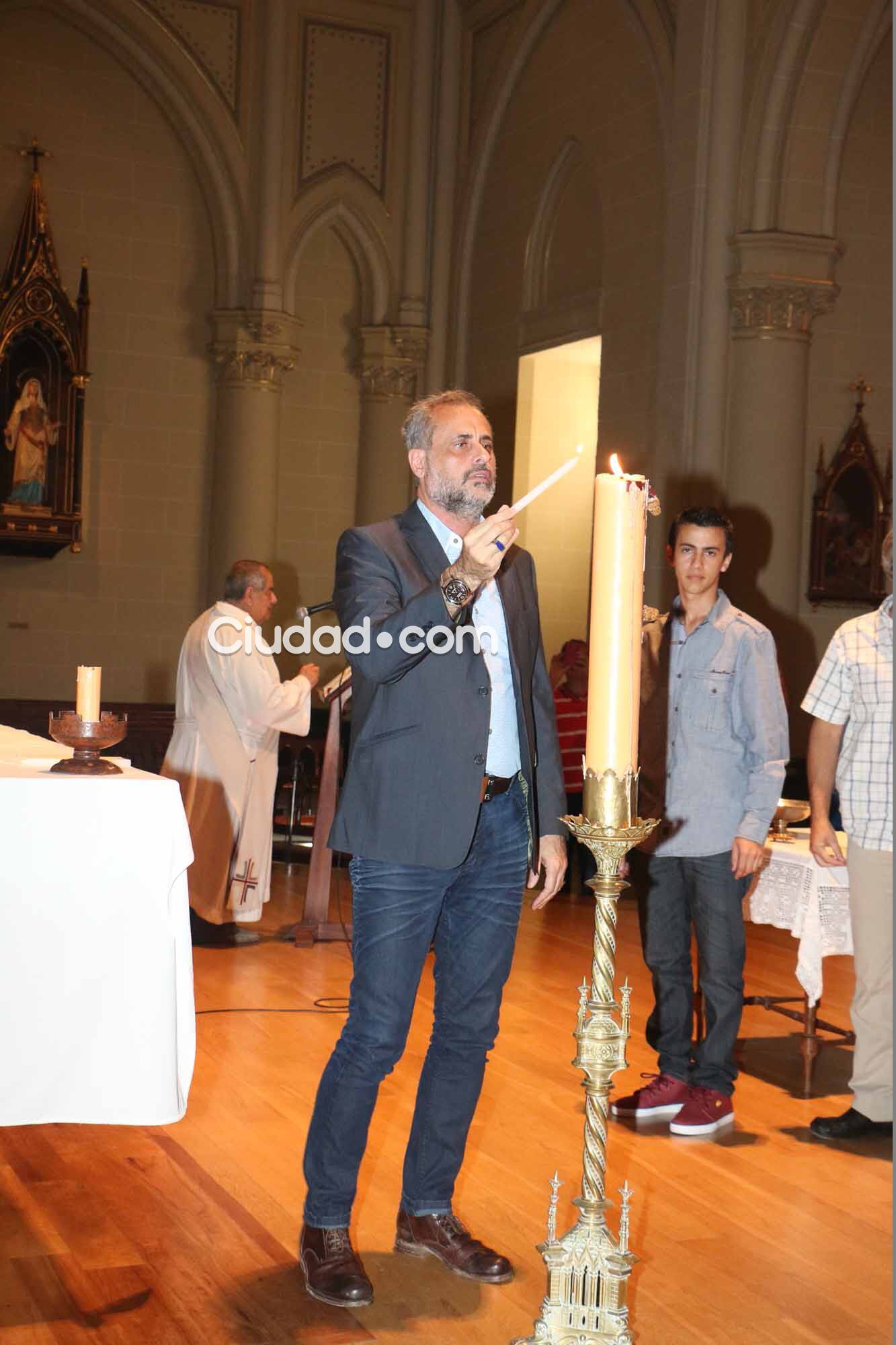 Las fotos del bautismo de la hija de Valeria Archimó y Guillermo Marín (Foto: Movilpress)