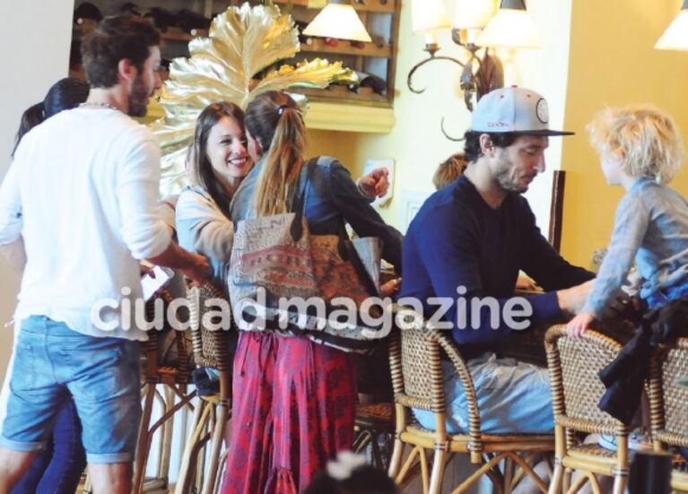 Las fotos del cálido encuentro de Pampita, China Suárez, Vicuña y Pico Mónaco