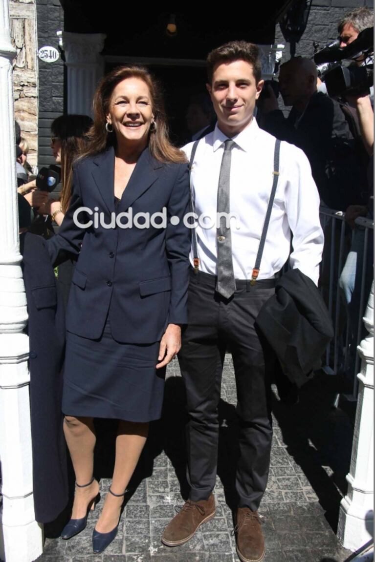 Las fotos del casamiento de Cacho Castaña y Marina Rosenthal: ¡todos los looks!