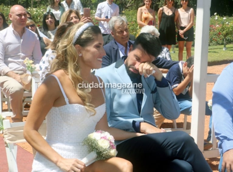 Las fotos del casamiento de Flavio Azzaro con Sol Nobile: llanto desconsolado y mucho amor
