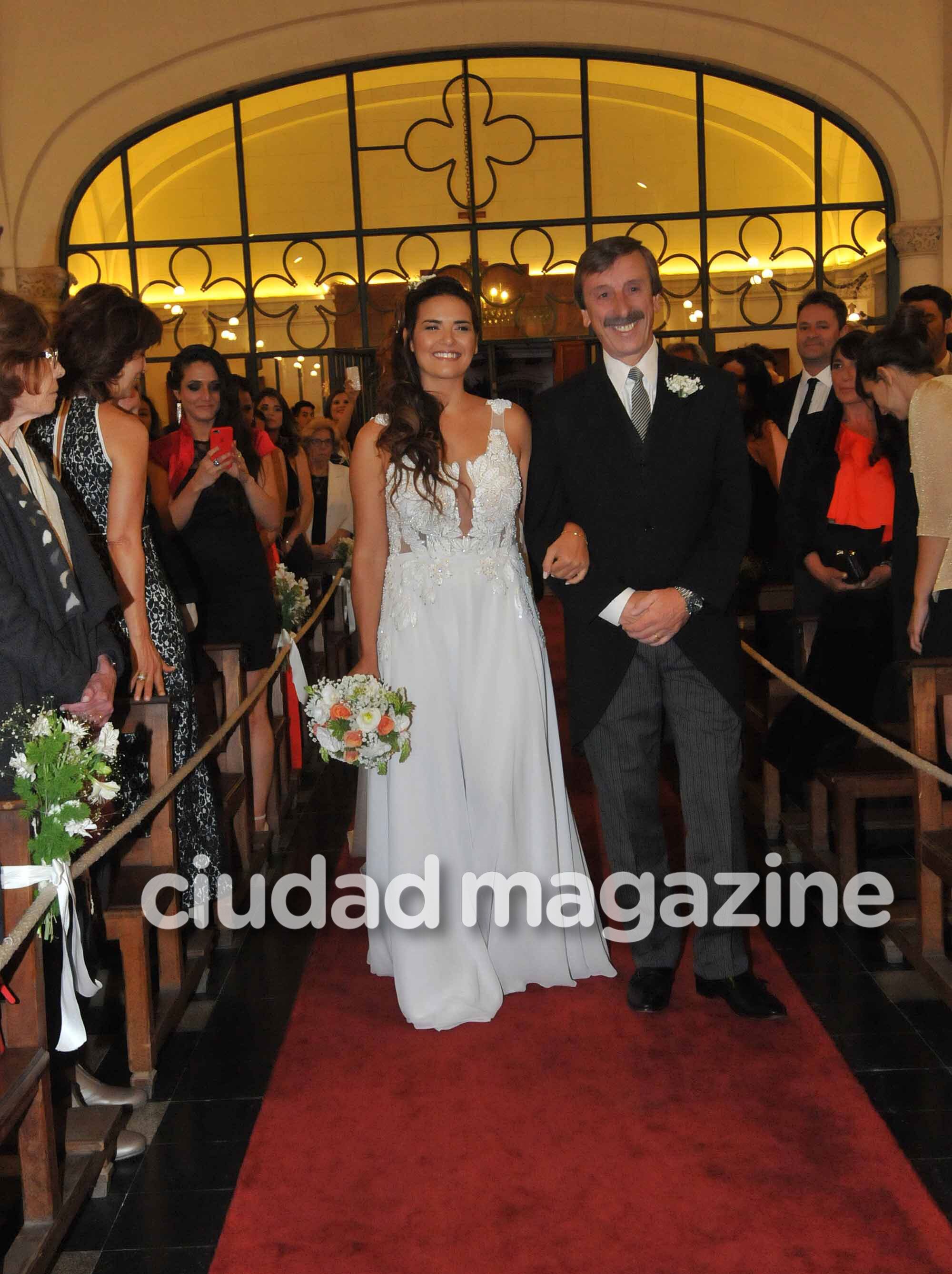 Las fotos del casamiento por iglesia de Micaela Vázquez y Federico Larroca