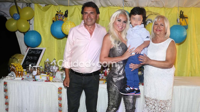 Las fotos del cumpleaños de Dieguito Fernando... y el look sexy de Verónica Ojeda. (Foto: Movilpress)
