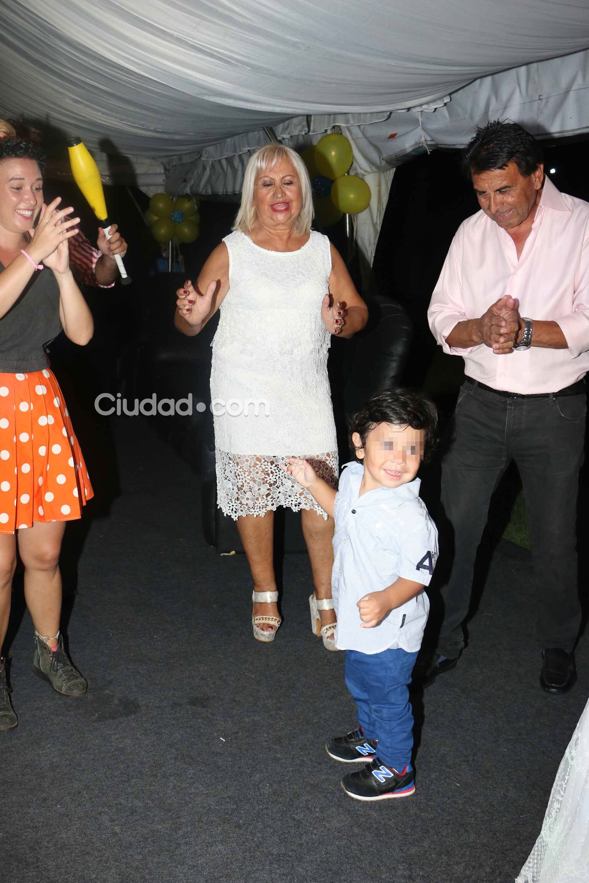 Las fotos del cumpleaños de Dieguito Fernando... y el look sexy de Verónica Ojeda. (Foto: Movilpress)