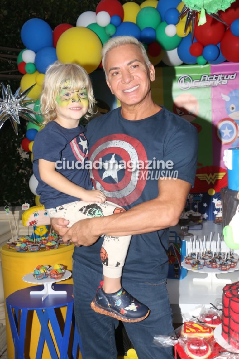 Las fotos del cumpleaños de Dionisio, el hijo de Flavio Mendoza: el imperdible álbum de la fiesta de superhéroes