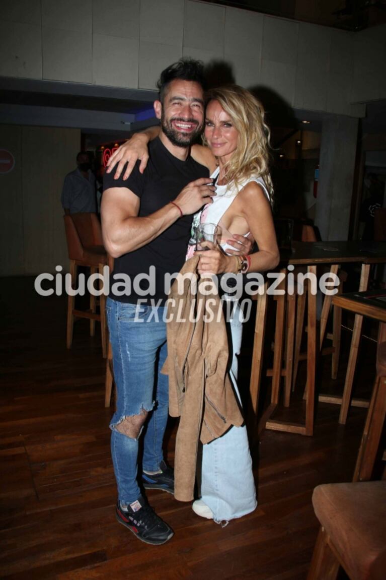 Las fotos del cumpleaños de Romina Ricci y Bárbara Lombardo con el elenco de Sex y de La 1-5-18