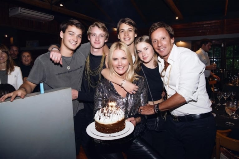 Las fotos del cumpleaños de Valeria Mazza en Paraná: "Rodeada de amigos y familia"