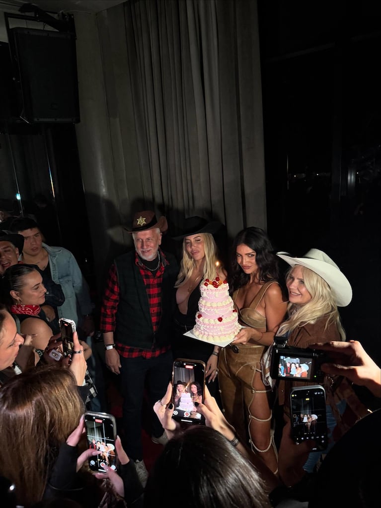 Las fotos del cumpleaños de Zaira Nara y su osado look cowboy | Créditos: Instagram @zaira.nara