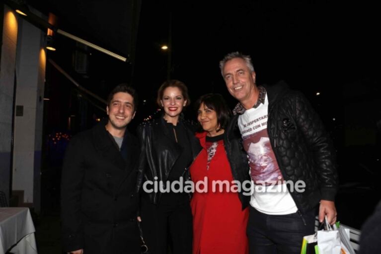 Las fotos del divertido cumpleaños de Marley junto a sus amigos famosos… y la significativa remera que le regalaron 