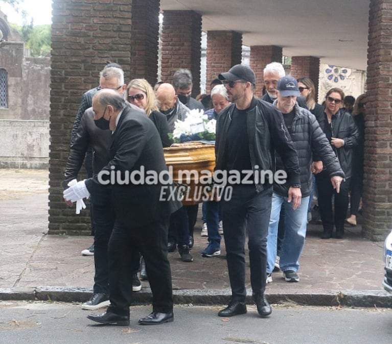 Las fotos del emotivo último adiós de Cholo Simeone a su padre Carlos en el cementerio de la Chacarita