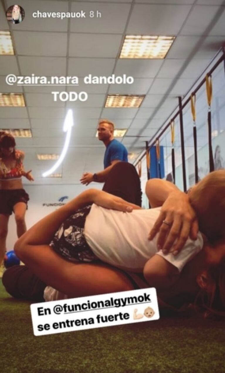 Las fotos del entrenamiento de Paula Chaves... ¡con su bebé en brazos!: "Mi mejor pesa"