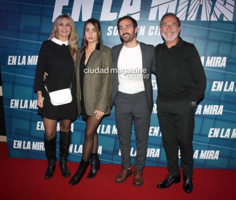 Las fotos del estreno de "En la mira": el impactante look de Emilia Attias y muchas parejitas