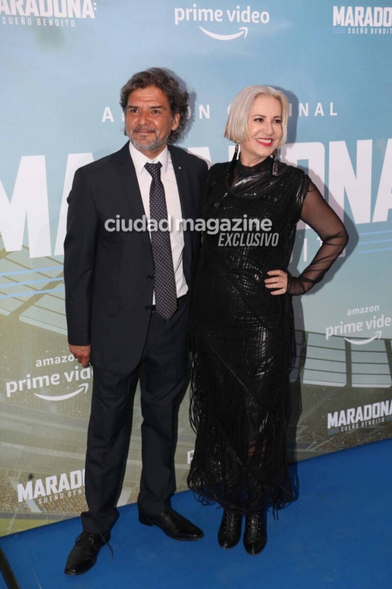 Las fotos del estreno de la serie de Diego Maradona: el elenco de Sueño Bendito a puro glamour en la cancha de Argentinos Juniors