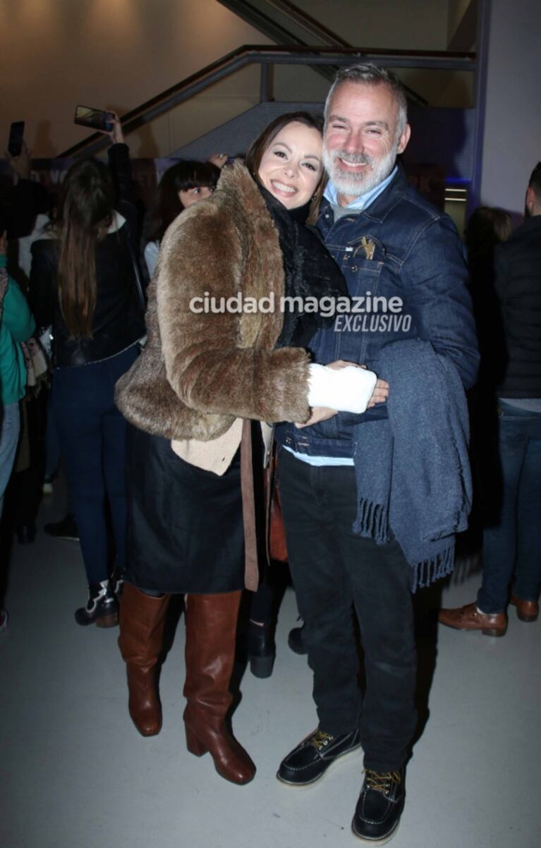 Las fotos del estreno teatral de Flor Peña y Coco Sily, repleto de famosos: Polino, Muscari, Virginia Gallardo y muchos más