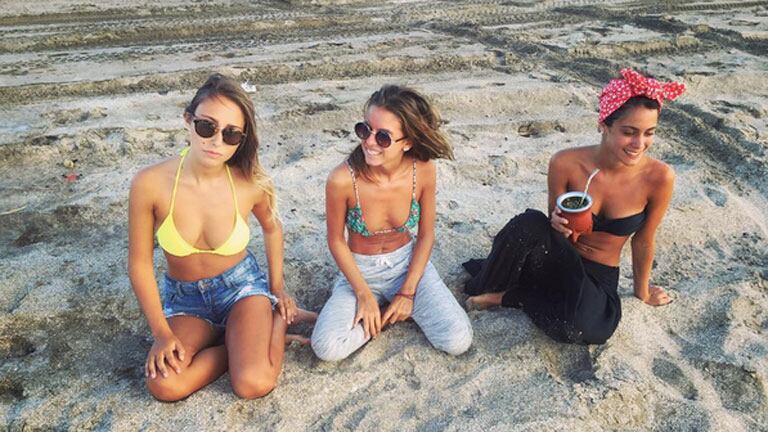 Las fotos del lomazo de Tini Stoessel en Pinamar. (Foto: Instagram)