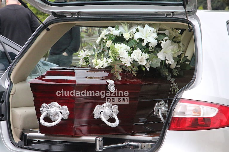 Las fotos del último adiós a Antonio Grimau en el Cementerio de Chacarita.