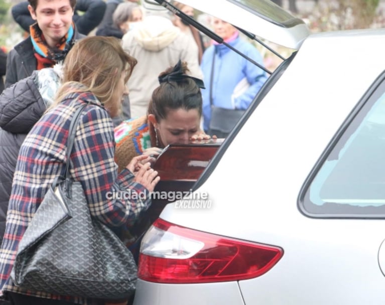 Las fotos del último adiós a Cacho Fontana en el cementerio de la Chacarita