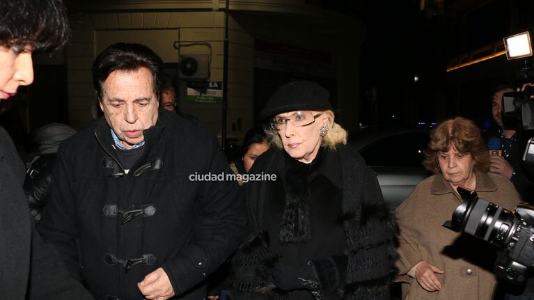 Las fotos del velatorio de José Martínez Suárez, el hermano mayor de Mirtha Legrand. (Foto: Movilpress)