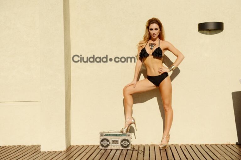 Las fotos hot de Sofía Macaggi y su debut como panelista de Infama: "Hay que romper los prejuicios de que una chica linda no puede ser inteligente"