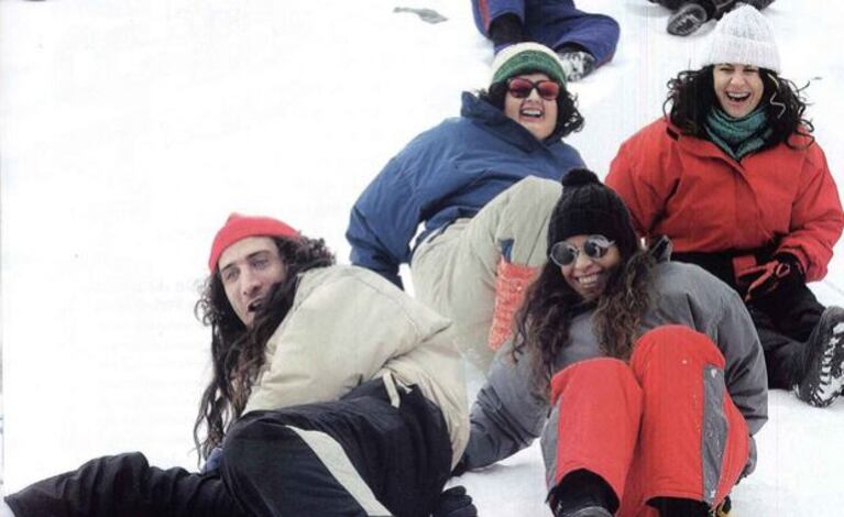 Las fotos íntimas de Graduados en Bariloche. (Foto: Gente)