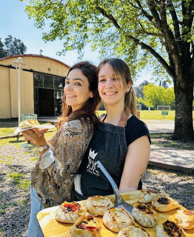 Las fotos más lindas del cumple de Alba, la hija de Agustina Cherri: brillos, pelos de colores y pizza party