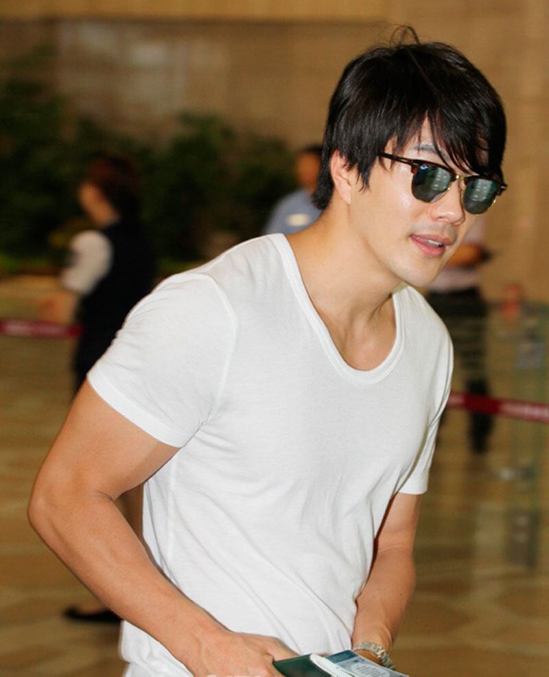 Las fotos más sexies de Kwon Sang Woo, el protagonista de Escalera al cielo. Foto: Web