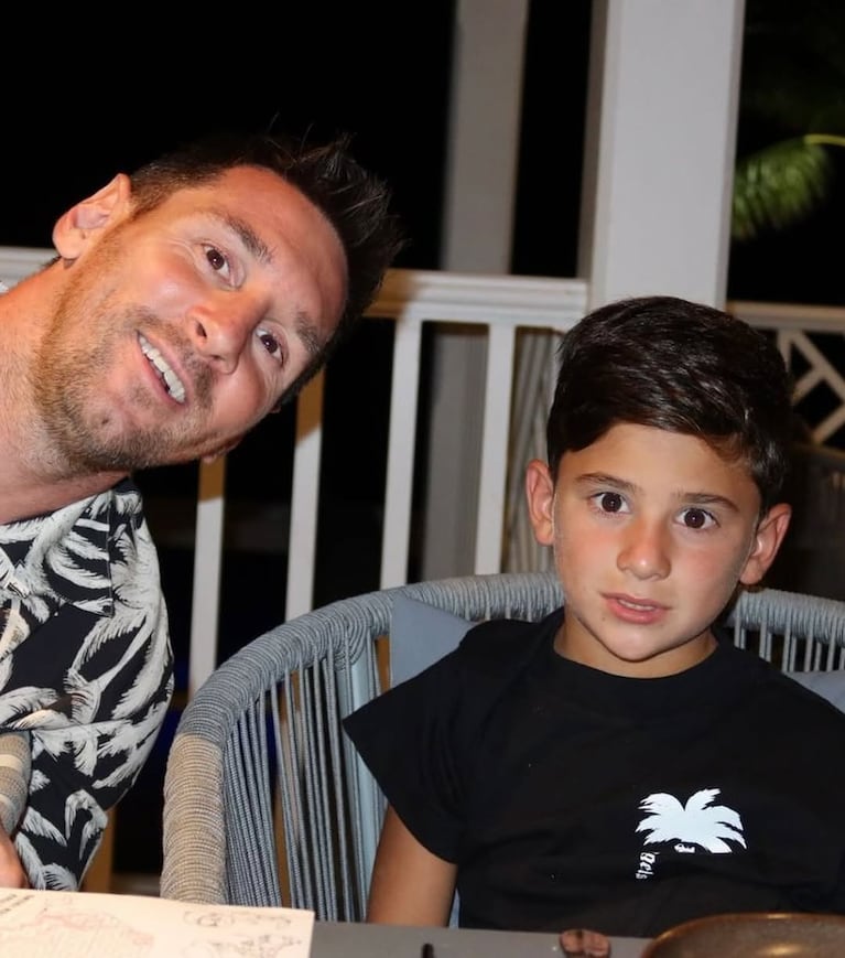 Las fotos que compartió Antonela Roccuzzo por el cumpleaños de Leo Messi (Foto: Instagram).