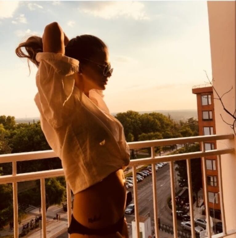 Las fotos súper sexies de la China Suárez en Madrid y el piropo de Vicuña: "¡Guapa!"