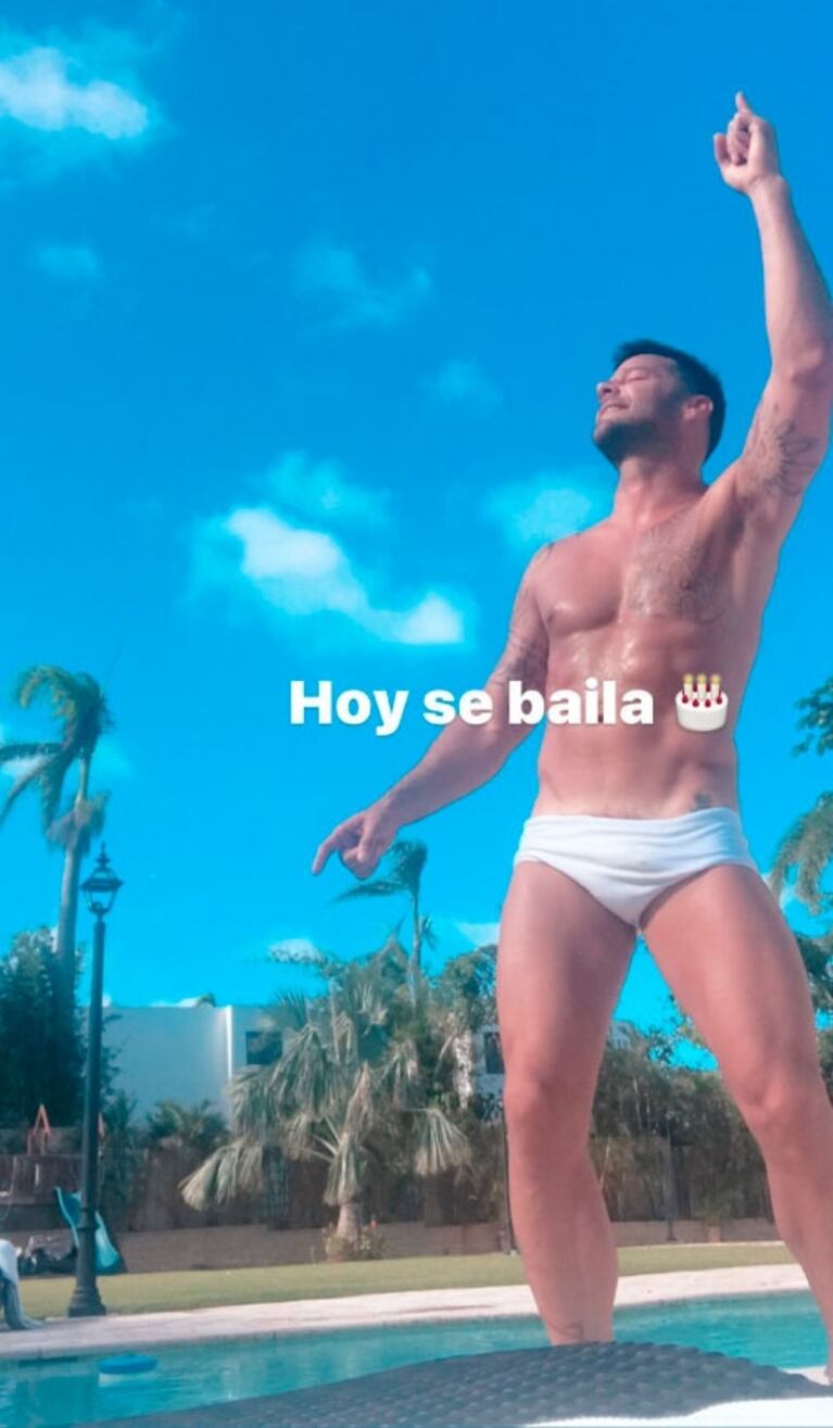 Las fotos súper sexies de Ricky Martin, celebrando su cumpleaños junto a su novio, Jwan Yosef: "Hoy se baila"