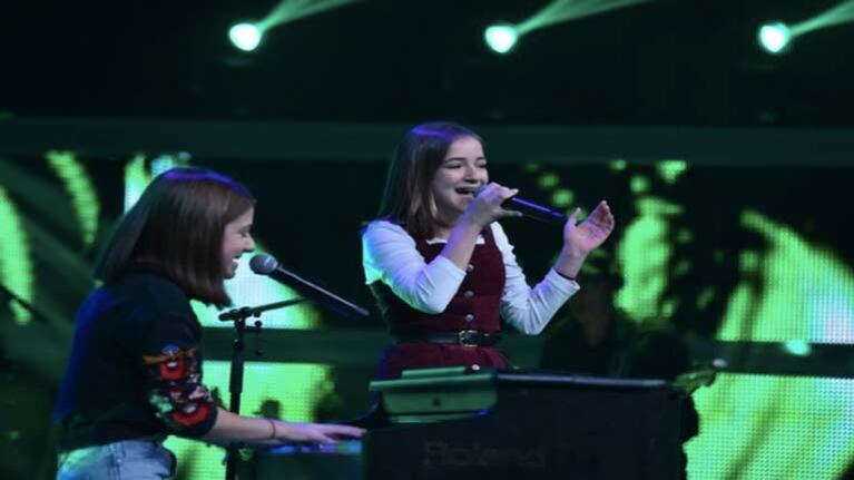 Las hermanas cantaron Creep de Radiohead.