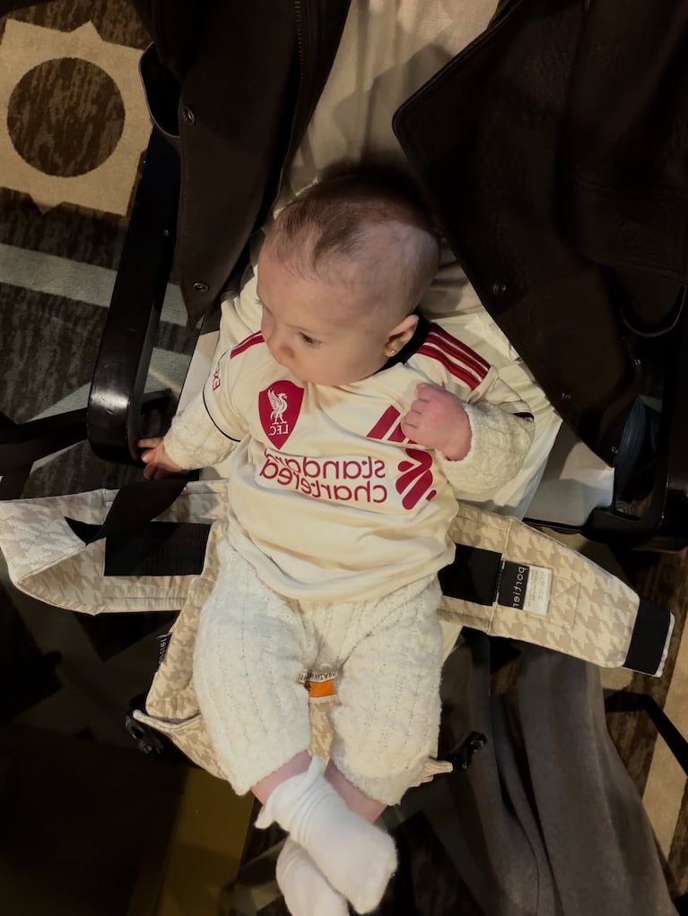 Las imágenes más tiernas de Ailén Cova y Alexis Mac Allister con su beba: “2026, empezaste muy lindo” | Créditos: Instagram @ailencova