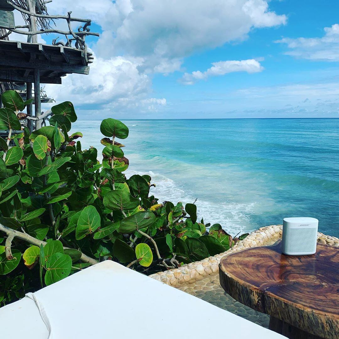 Las increíbles vacaciones de Florencia Peña y su marido: topless en las playas de Tulum