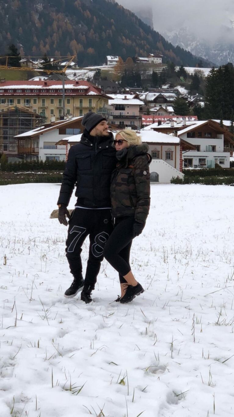 Las increíbles vacaciones de Wanda Nara y Mauro Icardi en la nieve: amor, juegos y viaje en helicóptero