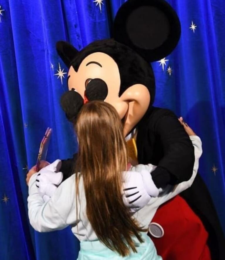 Las mágicas vacaciones de Nicole Neumann y sus hijas en Disney: "¡Llegamos al mundo de las fantasías!"
