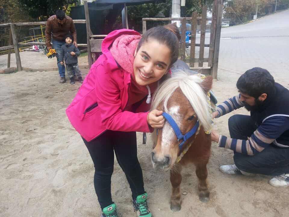 Las mejores fotos de Çağla Şimşek, la protagonista de Esposa joven. Foto: Facebook