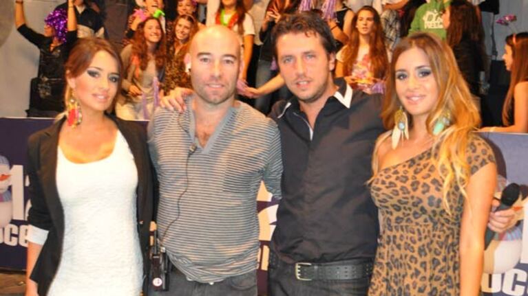 Las Mellizas Petardo, Victoria y Soledad Rodríguez, conducen 2012 Bajo Cero. (Foto: Canal 8)