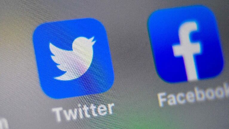 Las noticias engañosas crecieron en Twitter y Facebook en 2020 pese a las medidas implementadas, según un estudio. Foto: AFP.