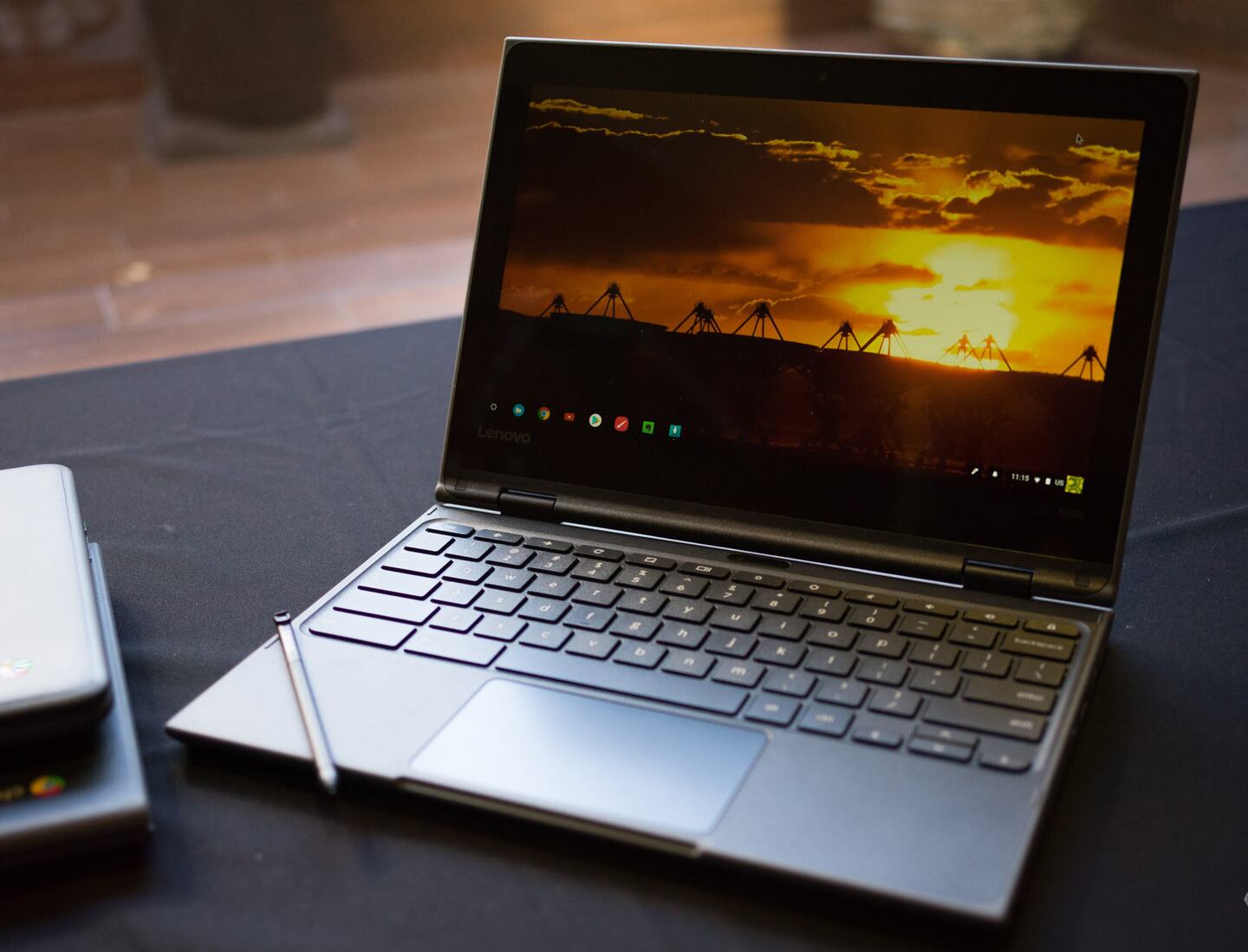 Las nuevas Lenovo Chromebook para escuelas hacen que tomar notas sea muy sencillo  