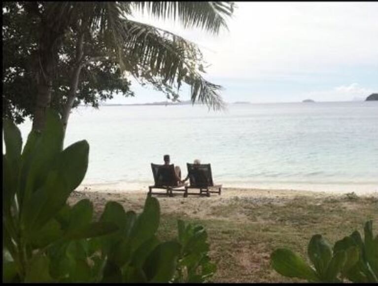 Las paradisíacas vacaciones de Maxi López y su novia modelo en Fiji... ¿con palito de la sueca a Wanda?: "Foto sin retoques"