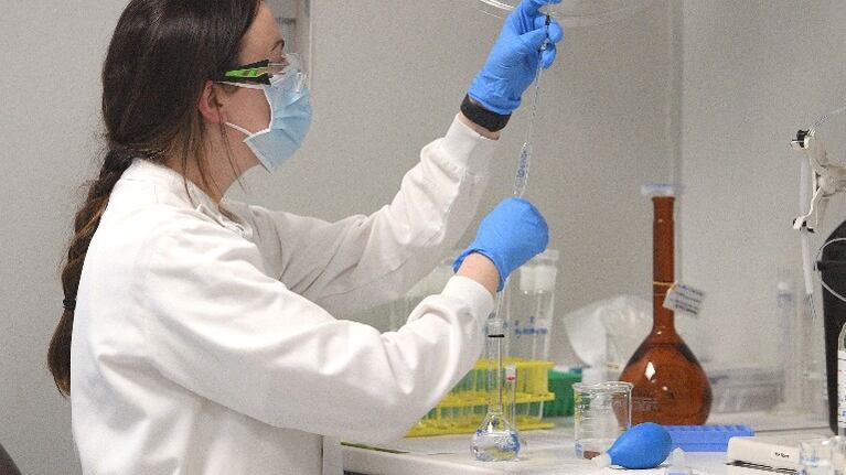 Las personas con síndrome de Down son genéticamente susceptibles al covid. Foto: Reuter.