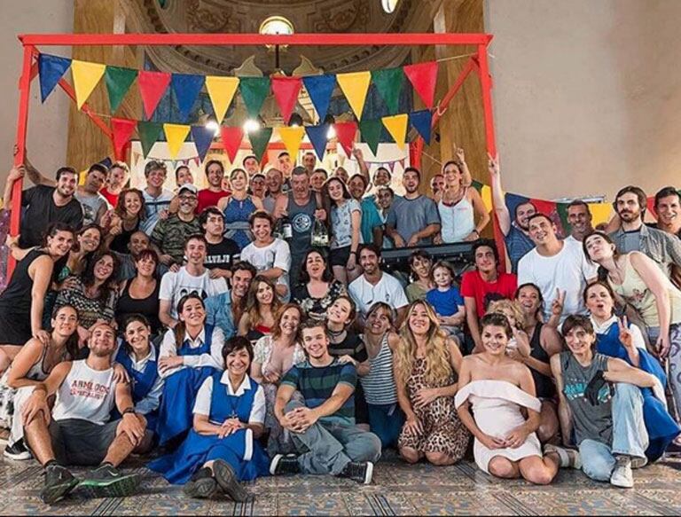 Las postales del final de grabaciones de Esperanza mía (Fotos: Instagram y Twitter). 