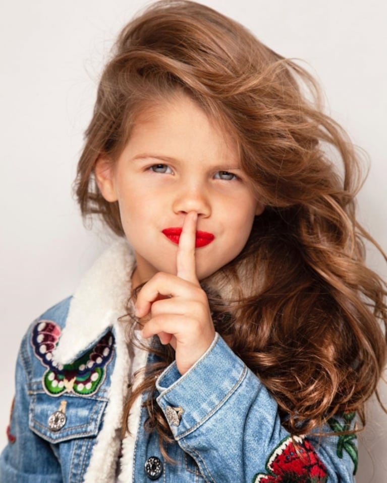 Las primeras fotos de Francesca, la hija de Wanda Nara, en su debut como modelo: "La más malcriada"