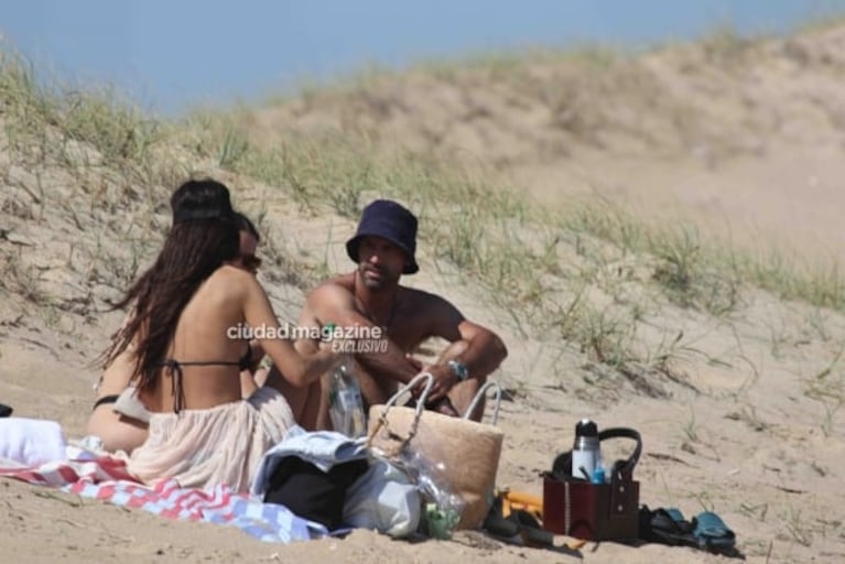 Las primeras fotos de Zaira Nara y Facundo Pieres, juntos y enamorados en Punta del Este